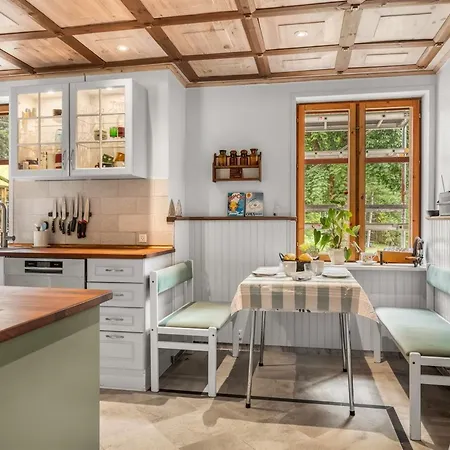Ajna - 20-9km From The Sea By Interhome *
